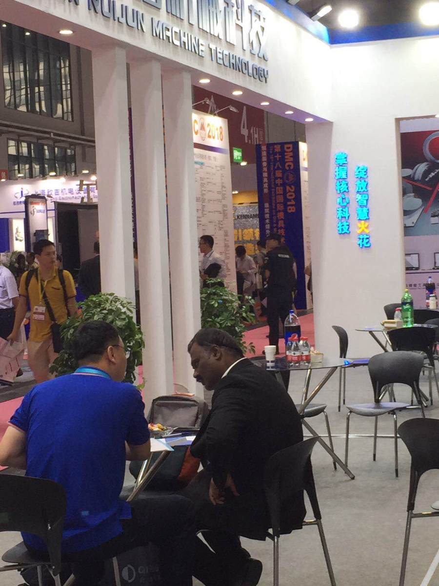 1259688227.jpg 1259688227.jpg